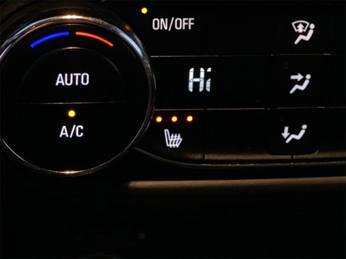 Used 2023 Chevrolet TrailBlazer LT w/ Convenience Package image 26