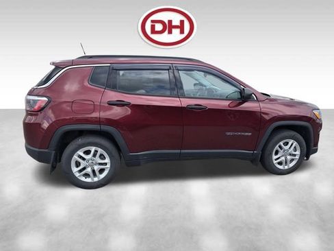 Used 2021 Jeep Compass Sport FWD image 2