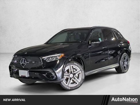 Certified 2025 Mercedes-Benz GLC 300 image 1