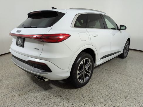 New 2025 Audi Q5 Premium image 7