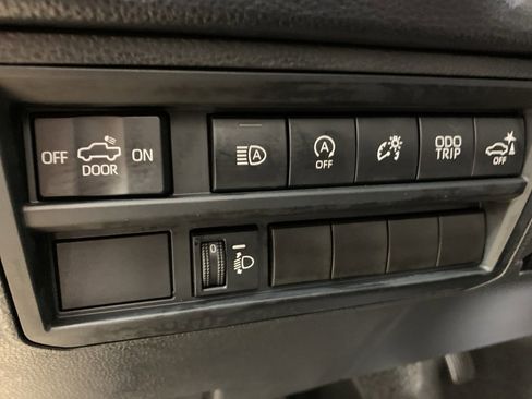 Used 2022 Toyota Tundra SR5 image 18