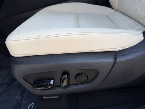 Used 2024 Lexus RX 350 Premium w/ Cold Area Package AWD/4WD image 17