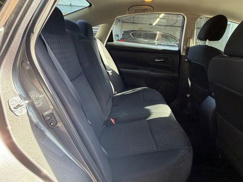 Used 2017 Nissan Altima 2.5 S w/ Power Driver Seat Package FWD image 23