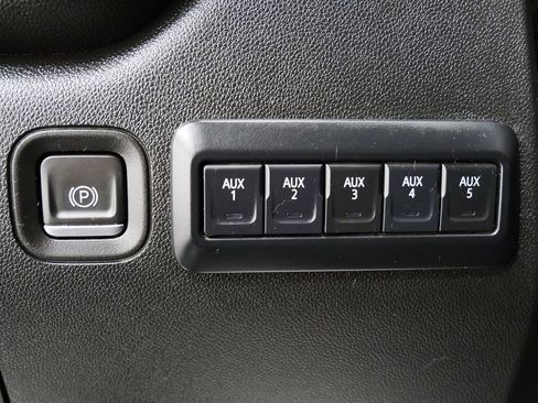 Used 2024 Chevrolet Silverado 2500 W/T w/ WT Convenience Package AWD/4WD image 28