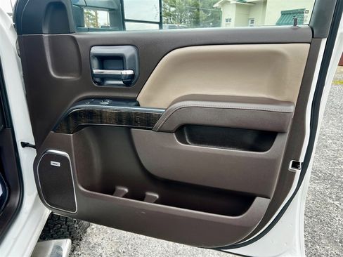 Used 2015 GMC Sierra 3500 Denali w/ Duramax Plus Package image 31