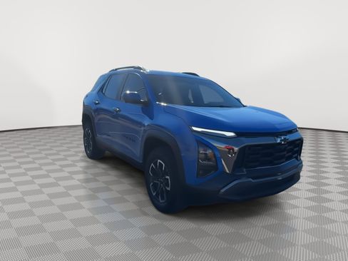 Certified 2025 Chevrolet Equinox ACTIV w/ Safety and Technology Package image 3