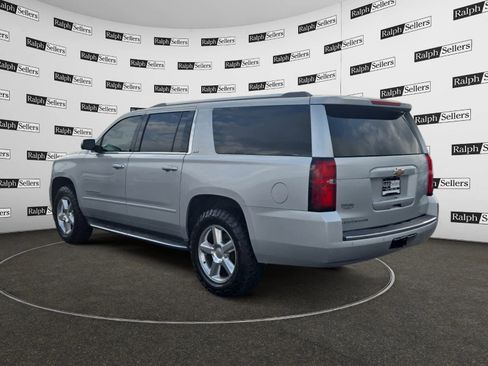 Used 2016 Chevrolet Suburban LTZ image 4