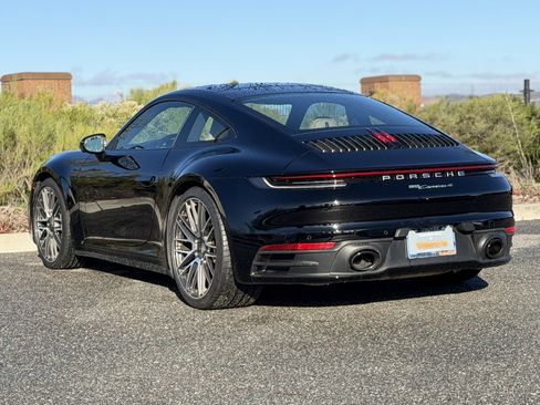 Used 2021 Porsche 911 Carrera image 10