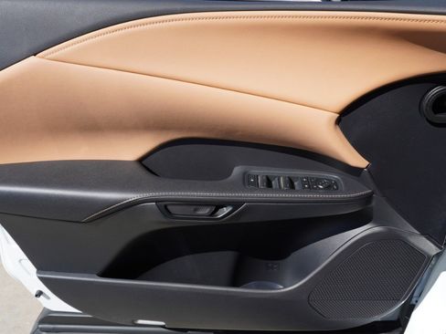 Certified 2025 Lexus RX 350 Premium w/ Accessory Package (Z1) image 22