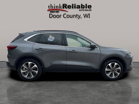 Used 2025 Ford Escape Platinum AWD/4WD image 7