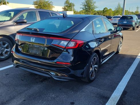 Used 2023 Honda Civic LX image 10