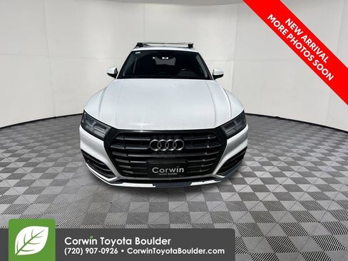 Used 2020 Audi Q5 e Premium Plus w/ Premium Plus Package AWD/4WD image 2