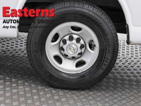 Used 2021 Chevrolet Express 2500 RWD image 29