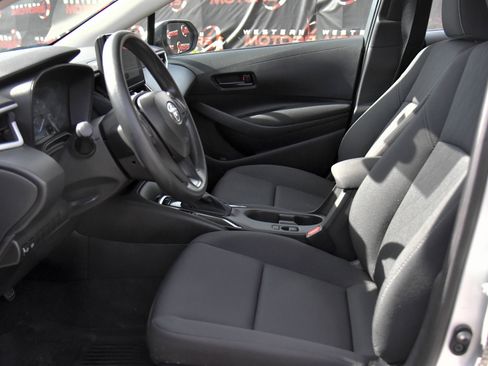 Used 2025 Toyota Corolla LE FWD image 16