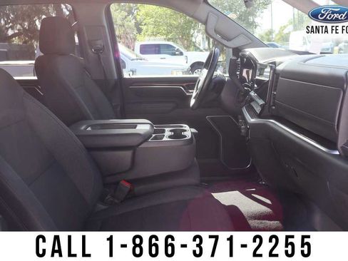 Used 2025 Chevrolet Silverado 2500 LT w/ Safety Package image 33