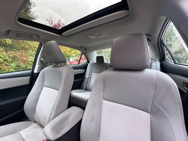 Used 2015 Toyota Corolla LE FWD image 12