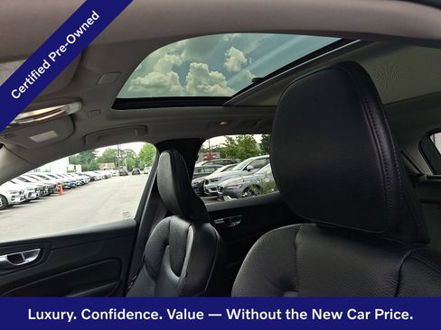 Certified 2023 Volvo XC60 B5 Plus w/ Climate Package AWD/4WD image 16