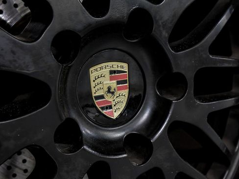 Used 2001 Porsche 911 Carrera RWD image 47