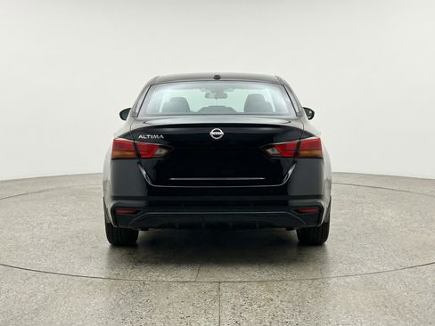 Used 2025 Nissan Altima 2.5 SV FWD image 7