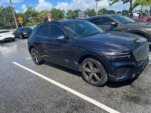 Used 2023 Genesis GV70 2.5T w/ Sport Prestige Package AWD/4WD image 3