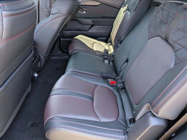 New 2026 Honda Pilot Sport image 13