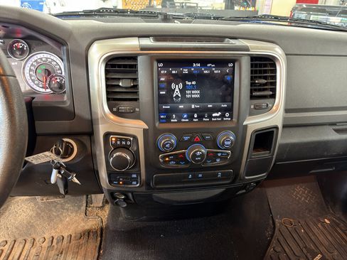 Used 2019 RAM 1500 Classic Warlock w/ Electronics Group AWD/4WD image 7