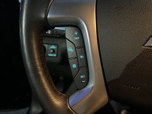 Used 2016 Chevrolet Traverse LTZ w/ LPO, 'HIT The Road' Package AWD/4WD image 23