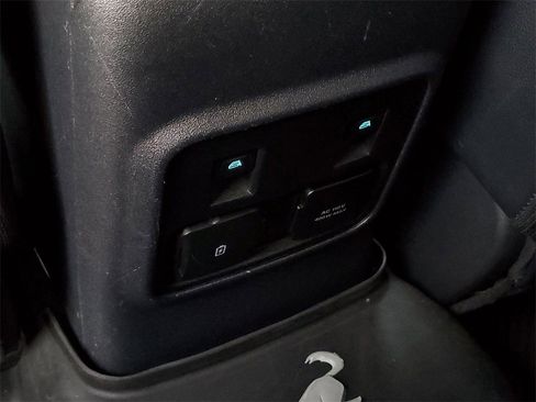 Used 2023 Ford Bronco Wildtrak image 29