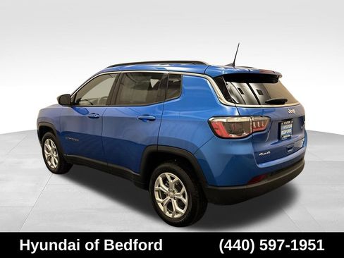 Used 2024 Jeep Compass Latitude AWD/4WD image 8