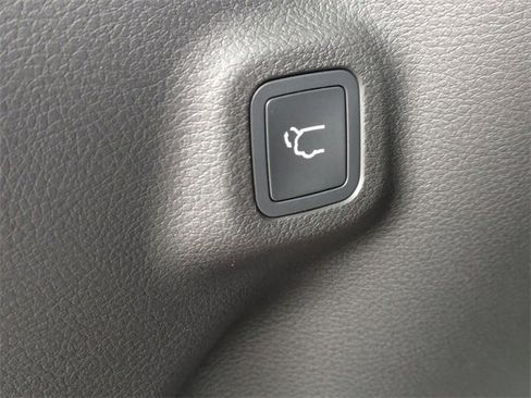 New 2026 Jeep Compass Latitude image 26