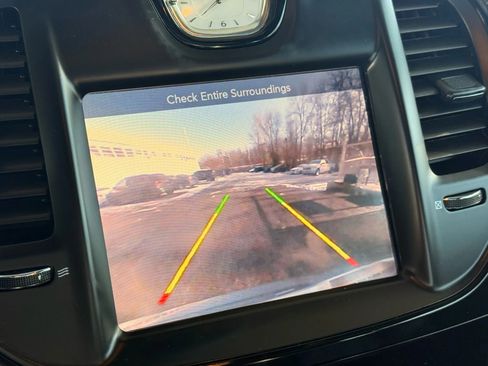 Used 2016 Chrysler 300 S w/ 300S Premium Group image 38