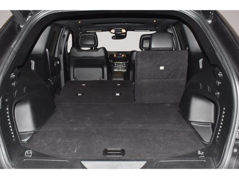 Used 2021 Jeep Grand Cherokee Limited w/ Trailer Tow Group IV AWD/4WD image 17