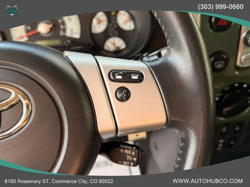 Used 2012 Toyota FJ Cruiser 4WD w/ Upgrade Pkg image 17