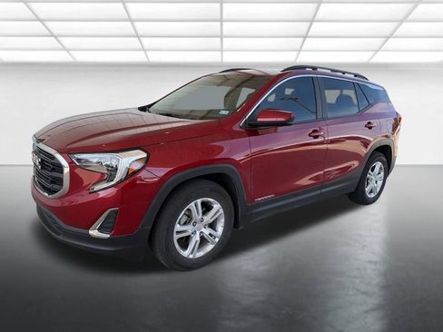 Used 2021 GMC Terrain SLE w/ Driver Convenience Package FWD image 4