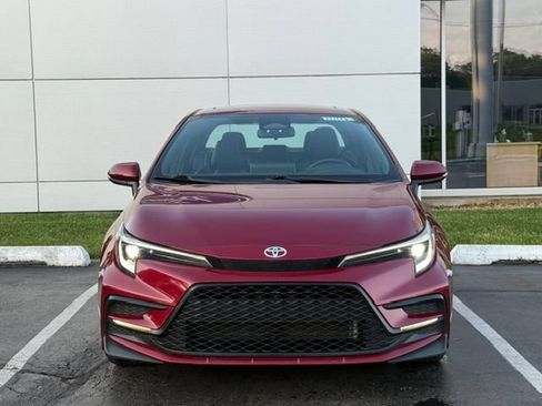 Used 2023 Toyota Corolla XSE FWD image 3