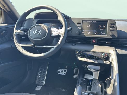 Certified 2026 Hyundai Elantra Sport FWD image 11