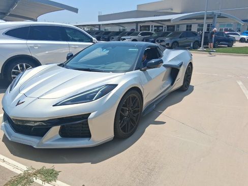 Used 2024 Chevrolet Corvette Z06 w/ Stealth Interior Trim Package RWD image 2