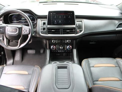 Used 2023 GMC Yukon AT4 w/ AT4 Premium Package AWD/4WD image 19