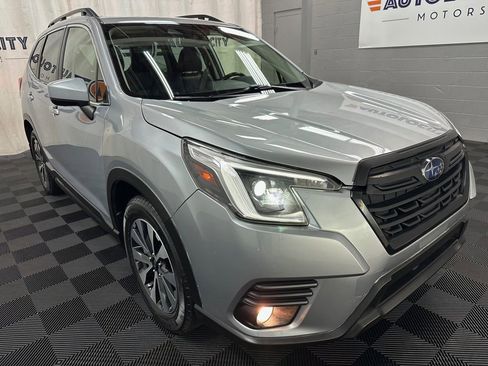 Used 2022 Subaru Forester Limited AWD/4WD image 2