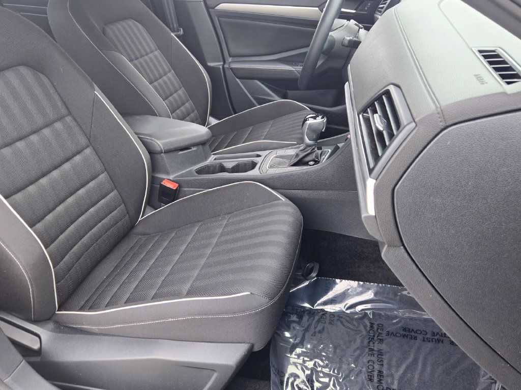 Used 2024 Volkswagen Jetta Sport FWD image 19