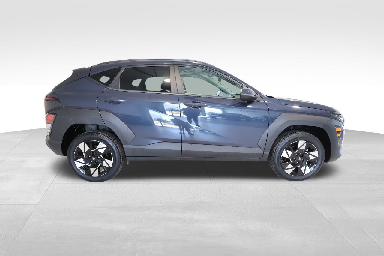 Used 2025 Hyundai Kona SEL AWD/4WD image 5