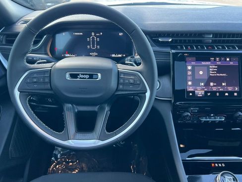 New 2025 Jeep Grand Cherokee L Laredo w/ Trailer Tow Package image 15