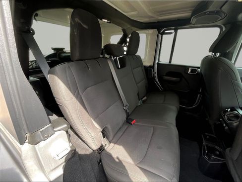 Used 2020 Jeep Wrangler Unlimited Sport AWD/4WD image 25