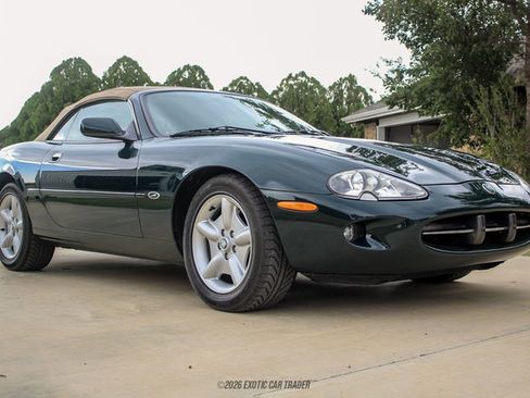 Used 1999 Jaguar XK8 Convertible RWD image 12