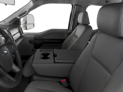 Used 2017 Ford F250 XL w/ Power Equipment Group RWD image 9