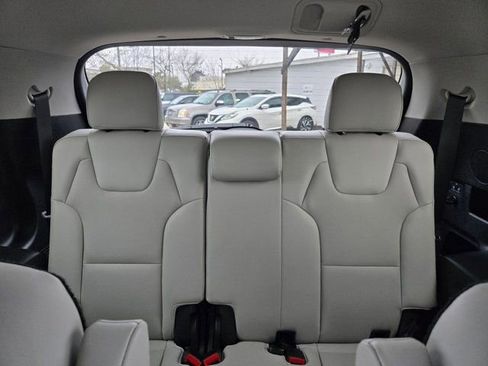 Used 2025 Kia Telluride S image 27