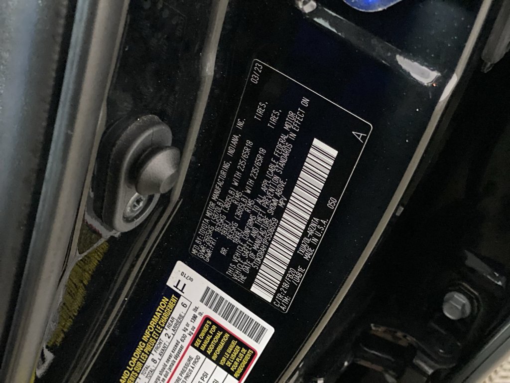 Used 2023 Toyota Highlander LE FWD image 39