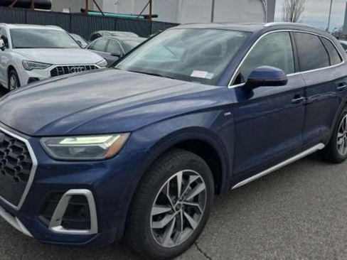 Used 2023 Audi Q5 2.0T Premium w/ Convenience Package AWD/4WD image 1