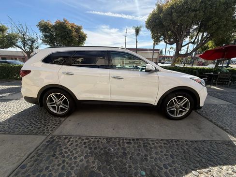 Used 2017 Hyundai Santa Fe FWD w/ SE Ultimate Tech Package 03 image 5