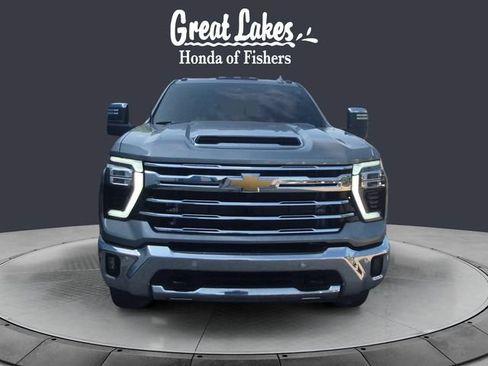 Used 2024 Chevrolet Silverado 3500 LTZ w/ LTZ Convenience Package AWD/4WD image 8